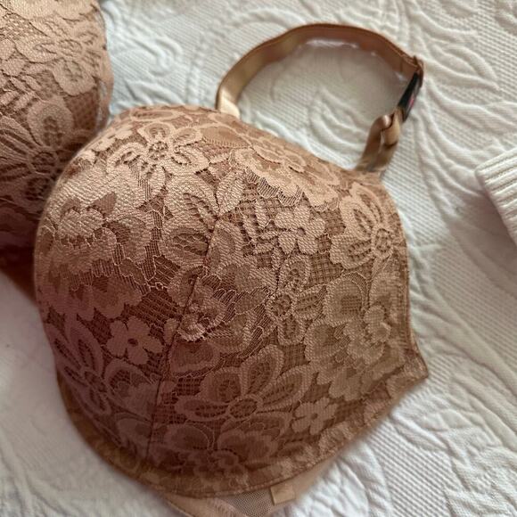Victorias Secret Solid Beige Floral Lace Padded Underwire Pushup Bra Size 38DD - Picture 3 of 9